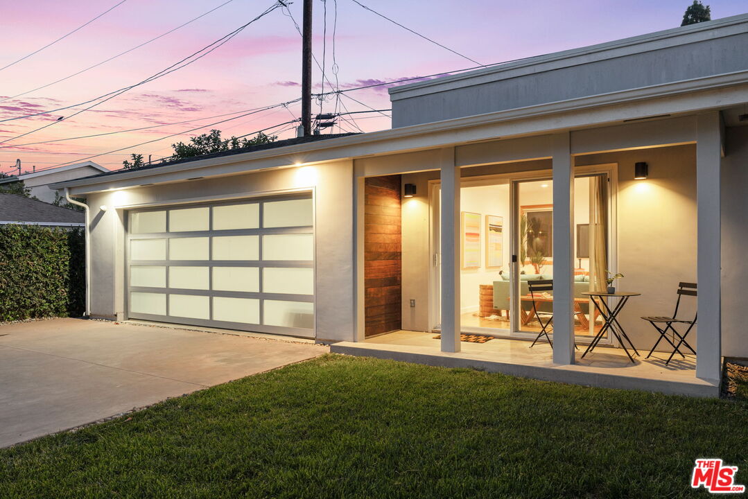 3427 Sherbourne Dr