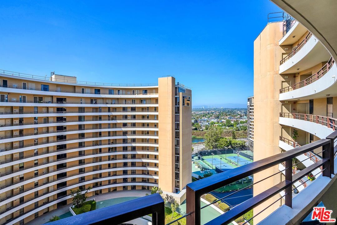 4267 Marina City Dr Unit: 1110