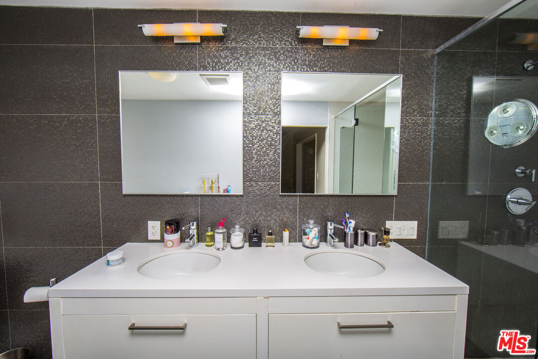 13210 Admiral Ave Unit: A
