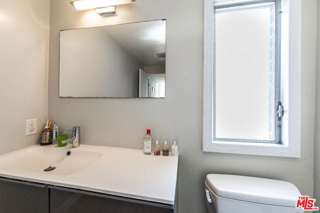 13210 Admiral Ave Unit: A