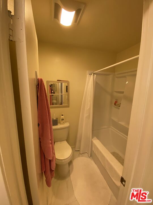7777 W 91st St Unit: E2144