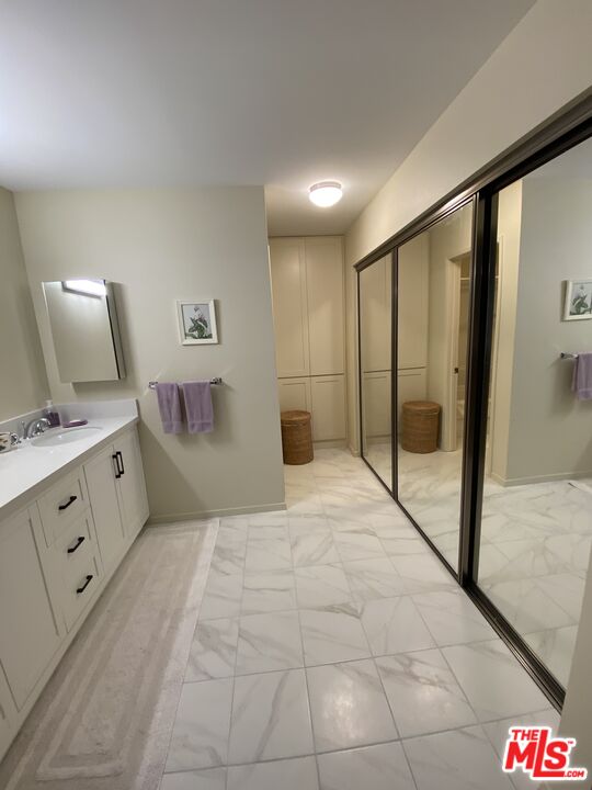 7777 W 91st St Unit: E2144