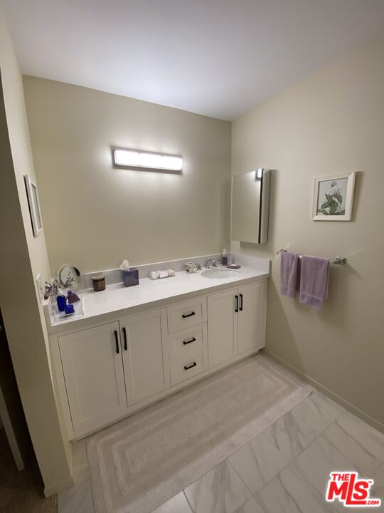 7777 W 91st St Unit: E2144
