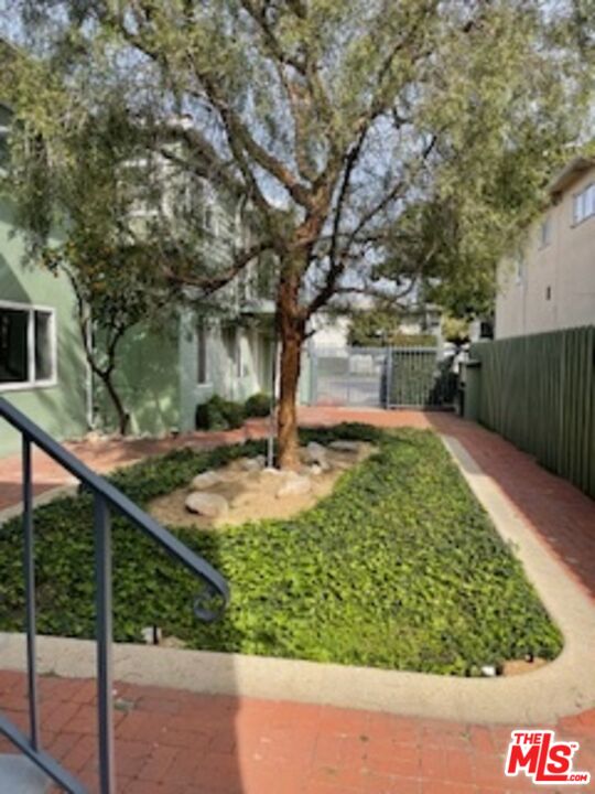 3967 Sawtelle Blvd
