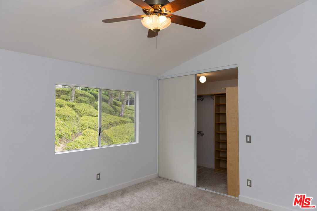 9 Campton Pl