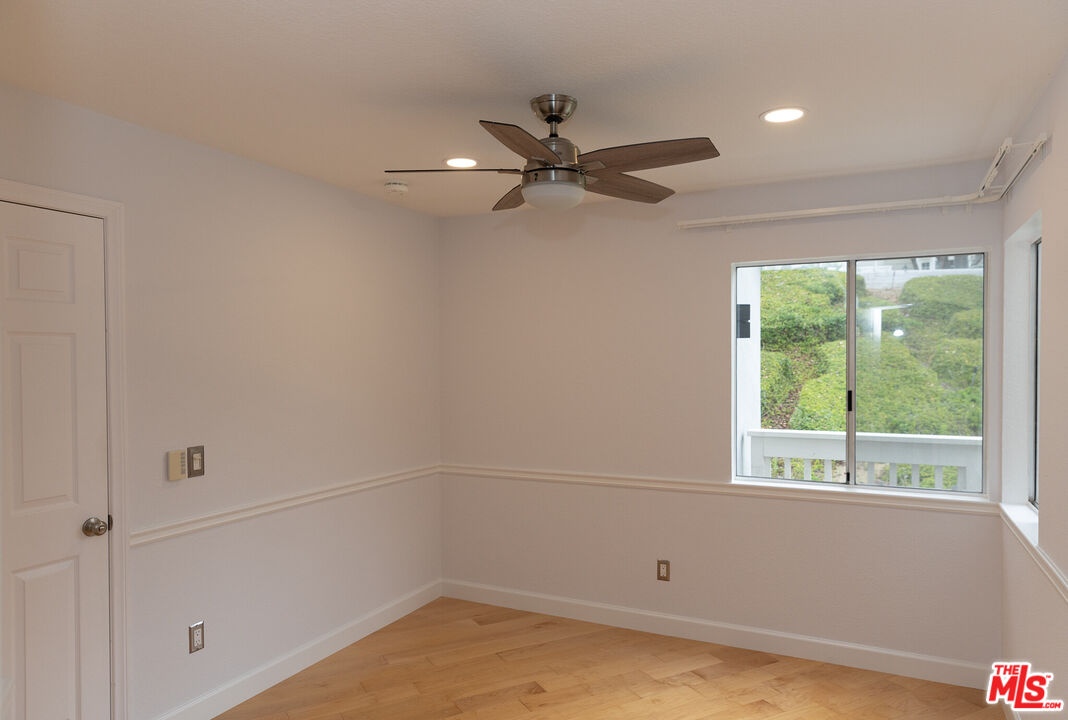 9 Campton Pl