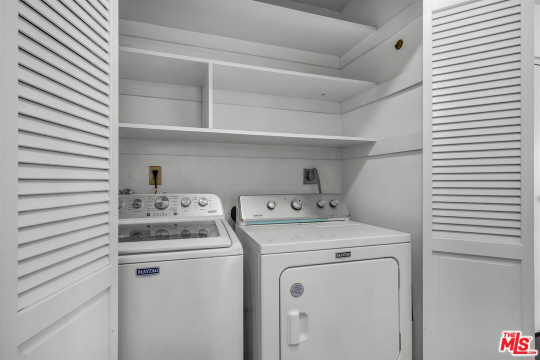 30 Driftwood St Unit: 2