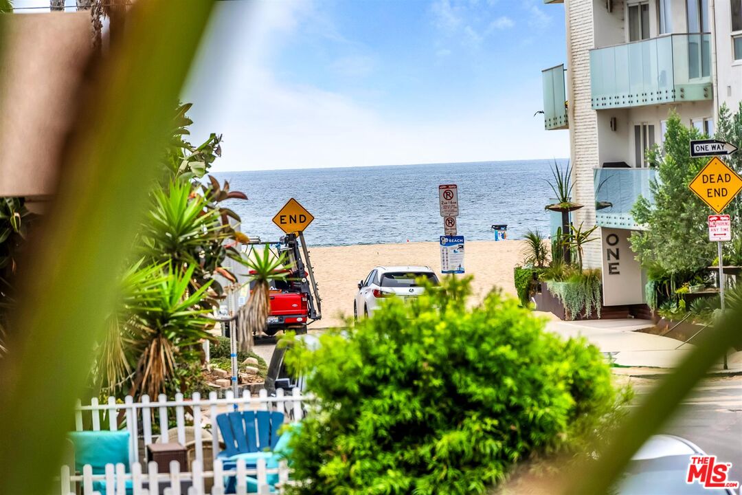 30 Driftwood St Unit: 2