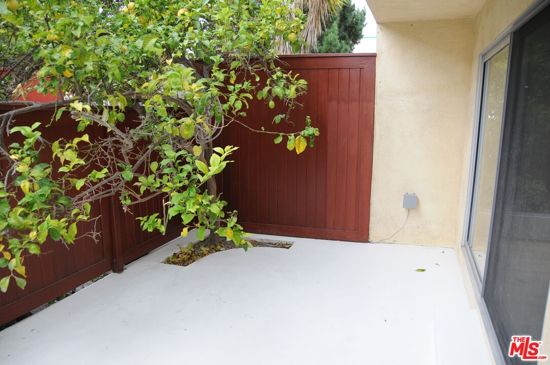 638 Lincoln Blvd Unit: 1