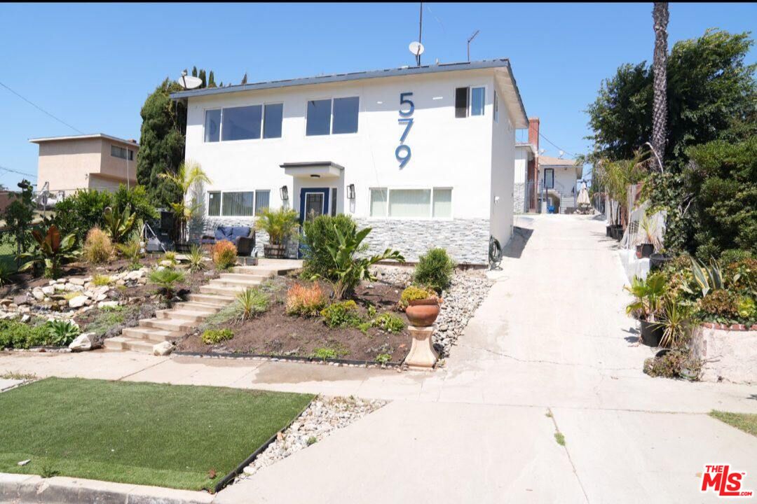 579 E Fairview Blvd Unit: 2