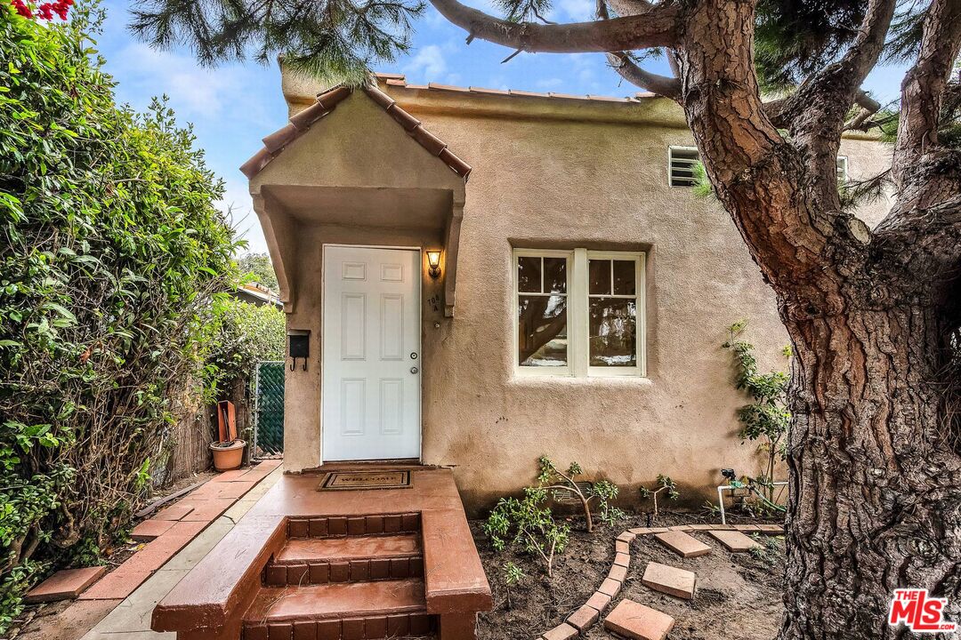 708 Boccaccio Ave