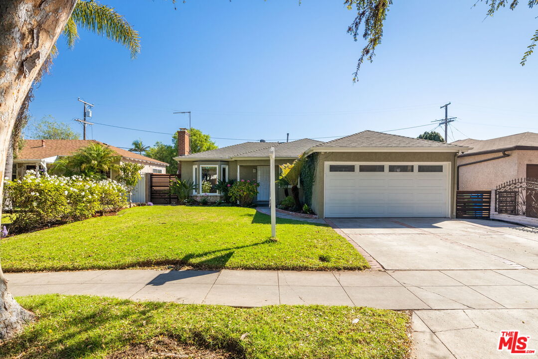 11242 Braddock Dr