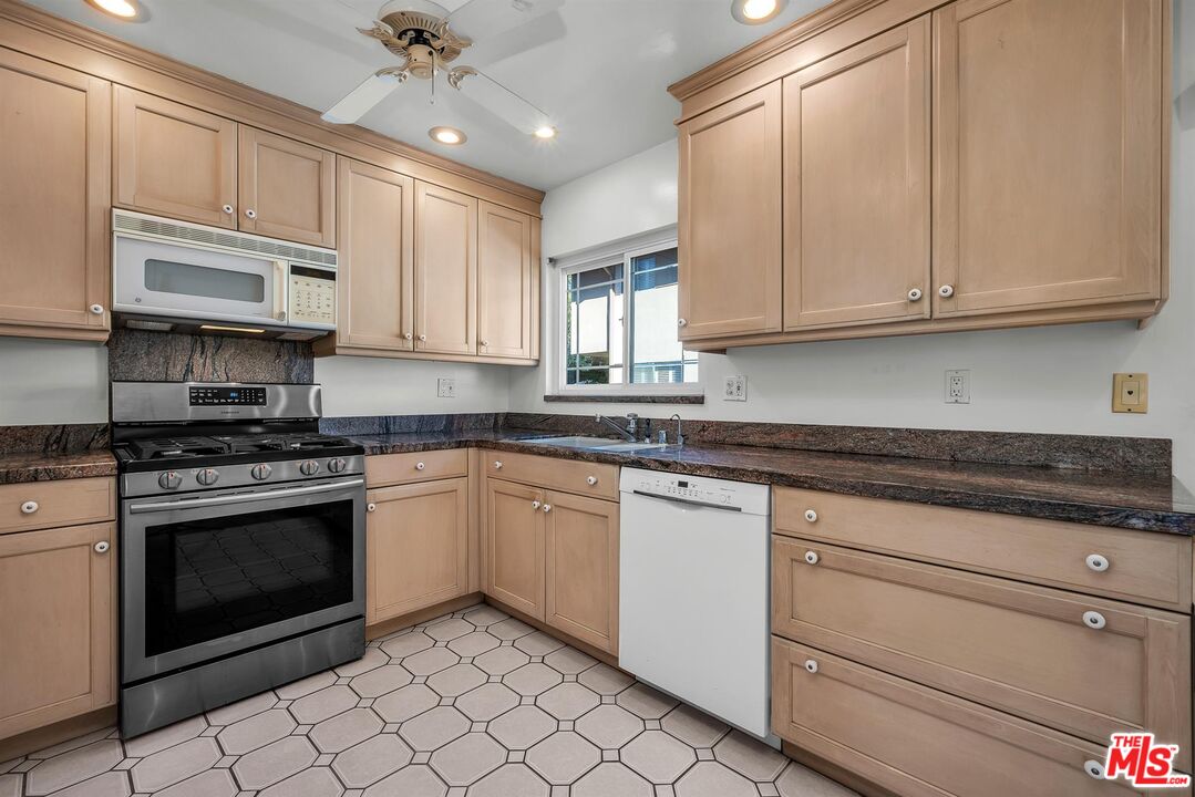 5215 S Sepulveda Blvd Unit: 18D