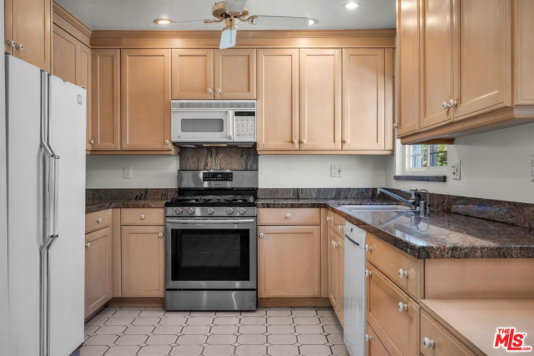 5215 S Sepulveda Blvd Unit: 18D