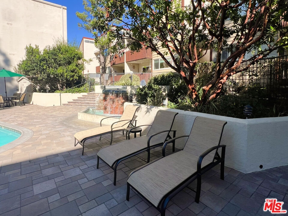 6000 Canterbury Dr Unit: D114