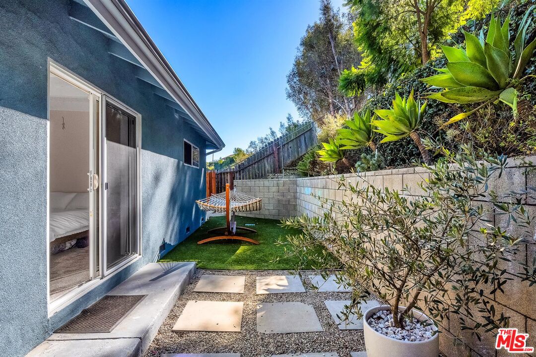 4218 Don Arellanes Dr