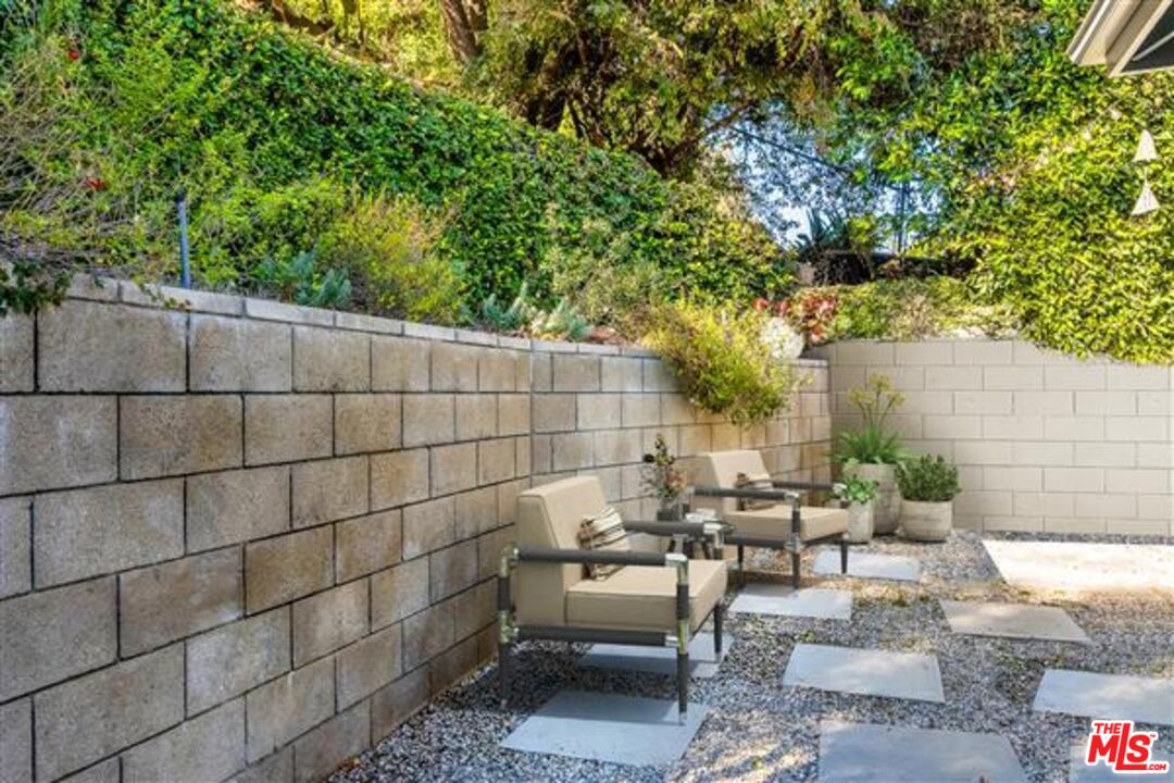 4218 Don Arellanes Dr