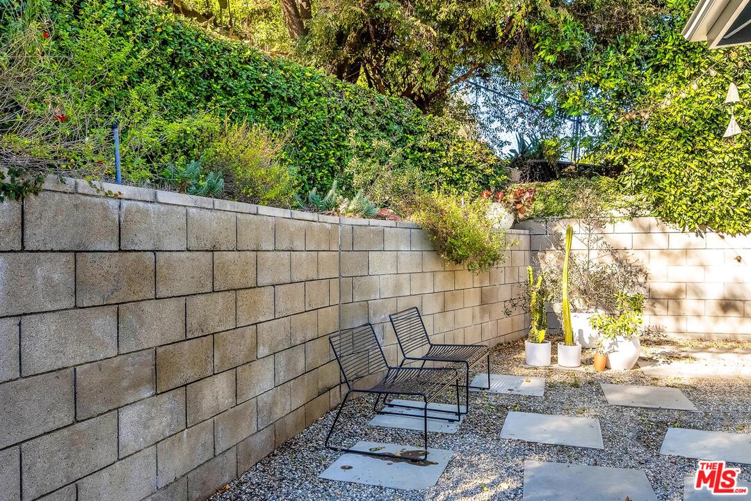 4218 Don Arellanes Dr