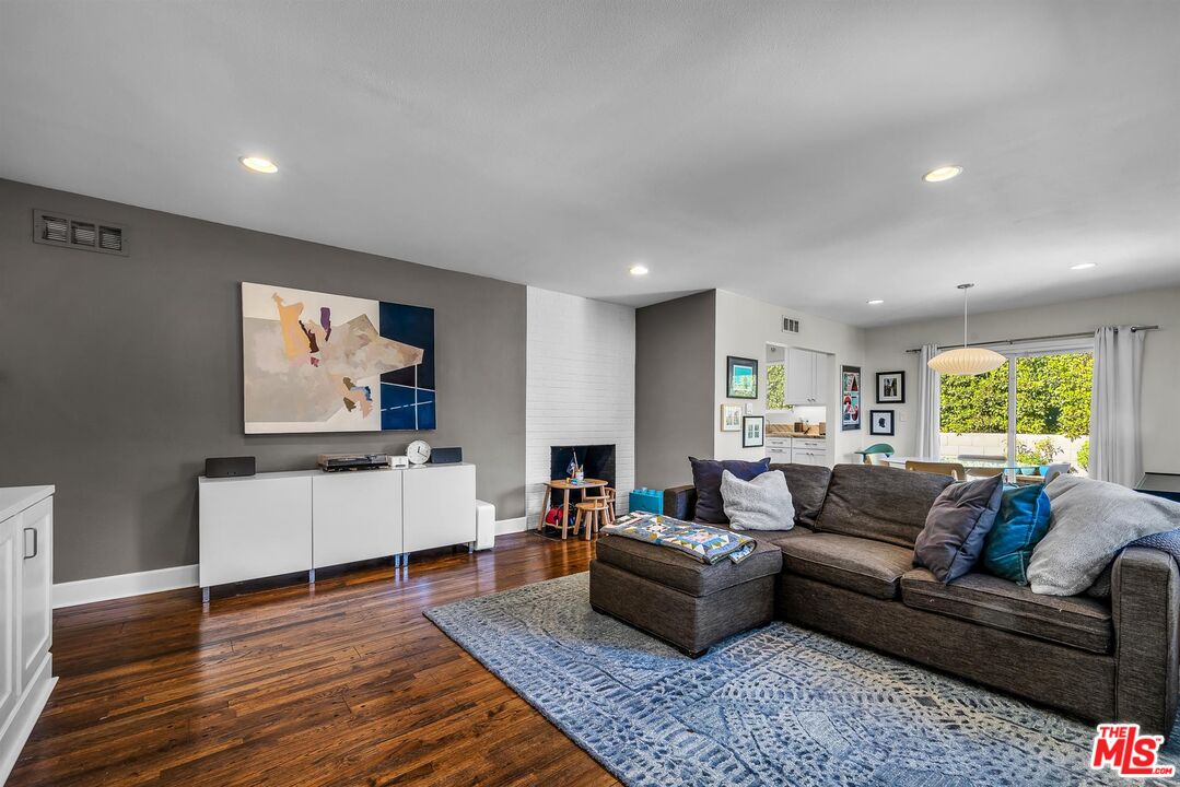 4218 Don Arellanes Dr