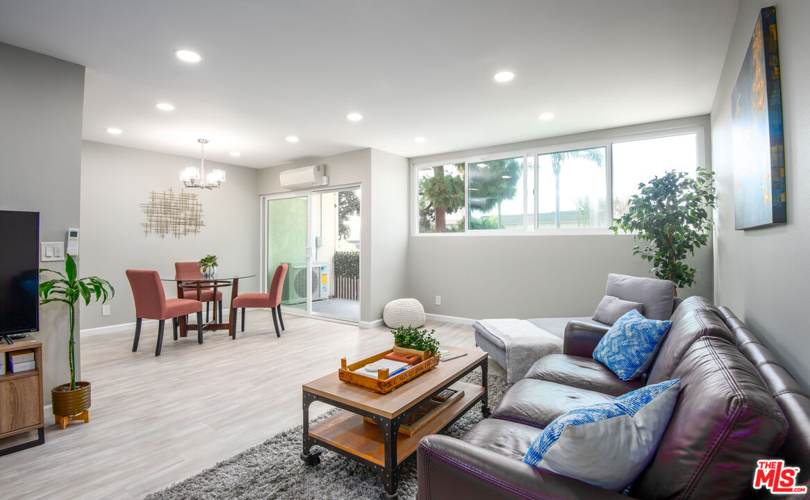 5950 Canterbury Dr Unit: C305