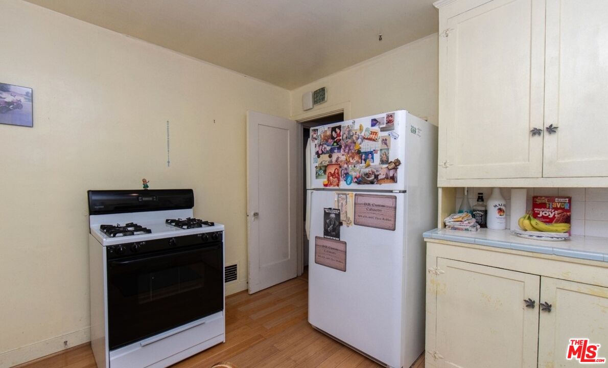 3432 Linda Vista Ter