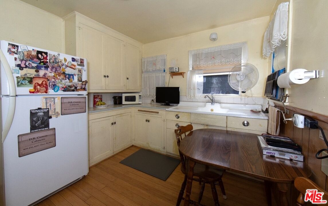 3432 Linda Vista Ter