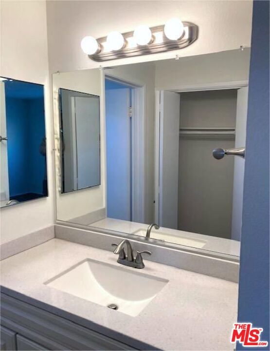 3845 Westwood Blvd Unit: 2