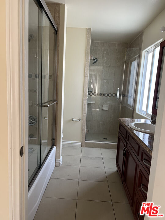 3683 S La Cienega Blvd Unit: F