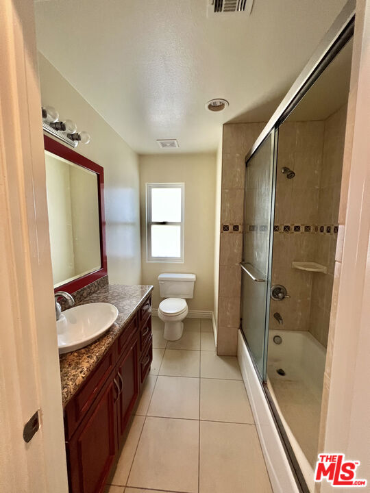 3683 S La Cienega Blvd Unit: F