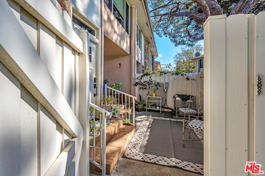 5215 S SEPULVEDA BLVD Unit: 23D