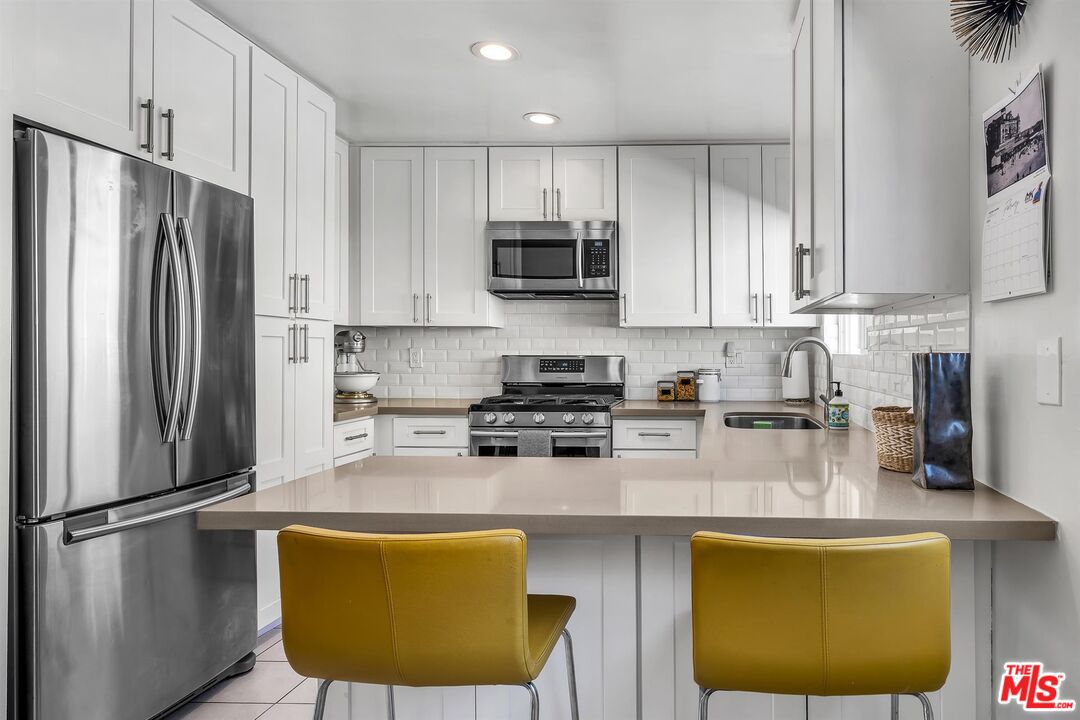 5215 S SEPULVEDA BLVD Unit: 23D
