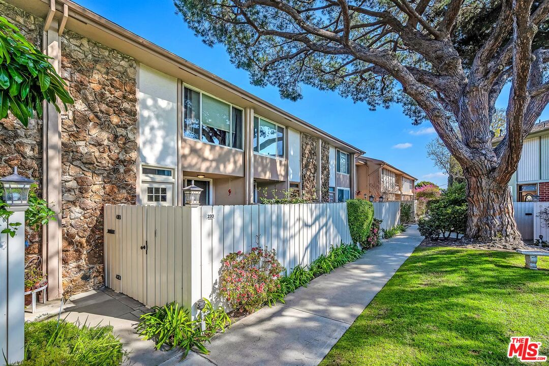 5215 S SEPULVEDA BLVD Unit: 23D
