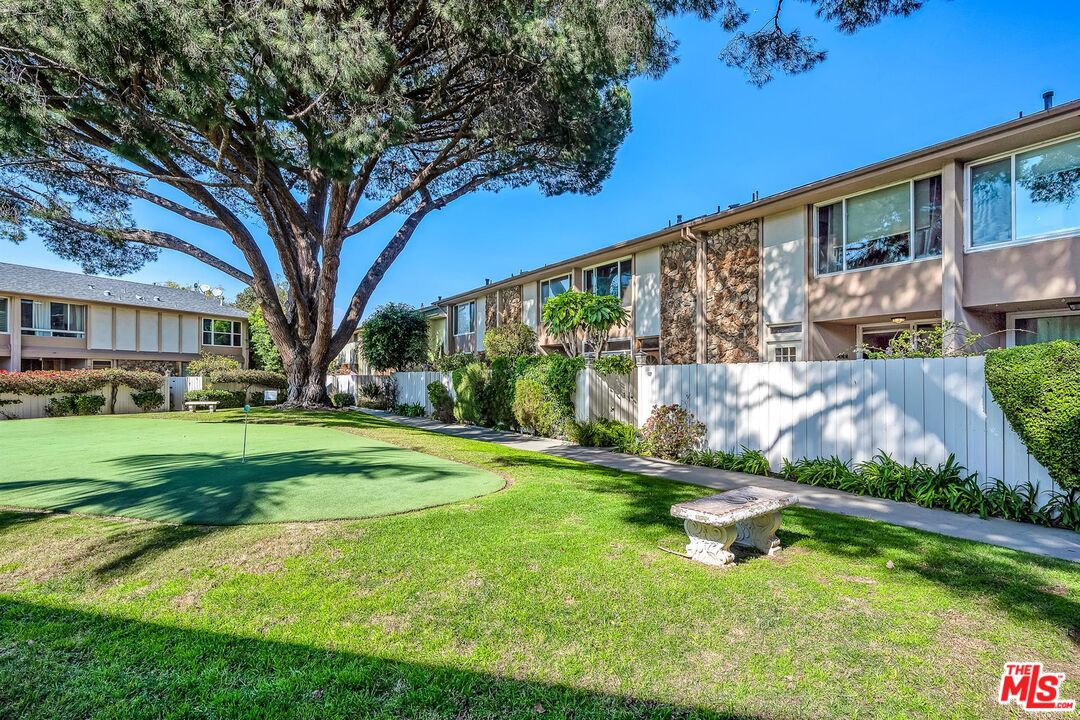 5215 S SEPULVEDA BLVD Unit: 23D