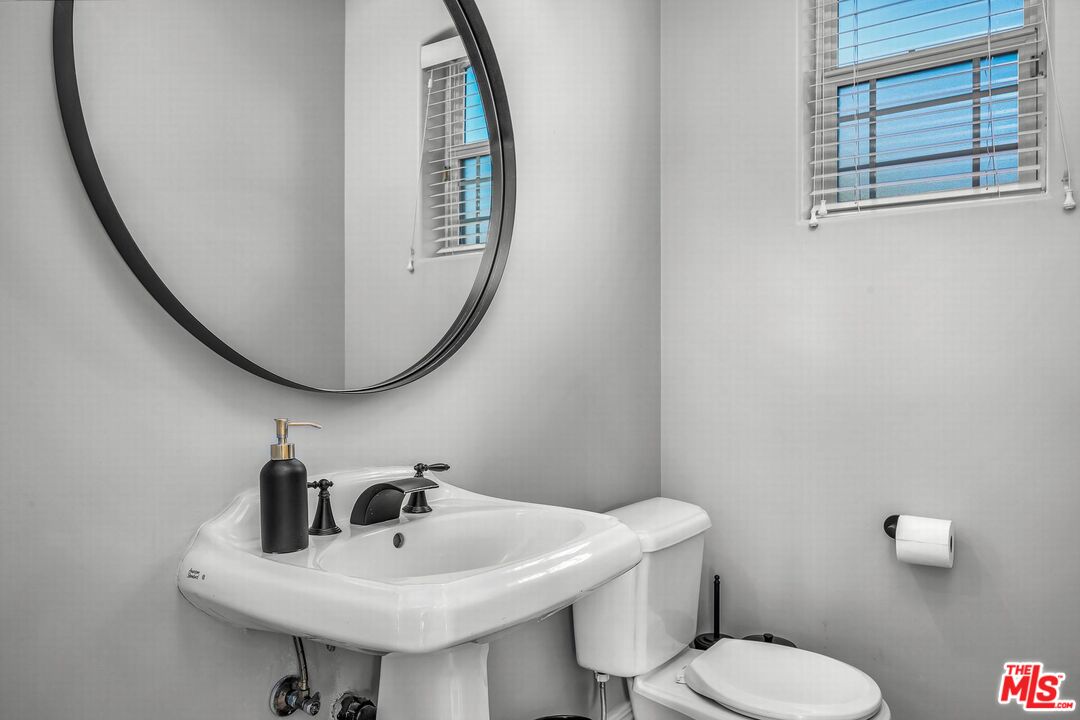 928 Harbor Crossing Ln