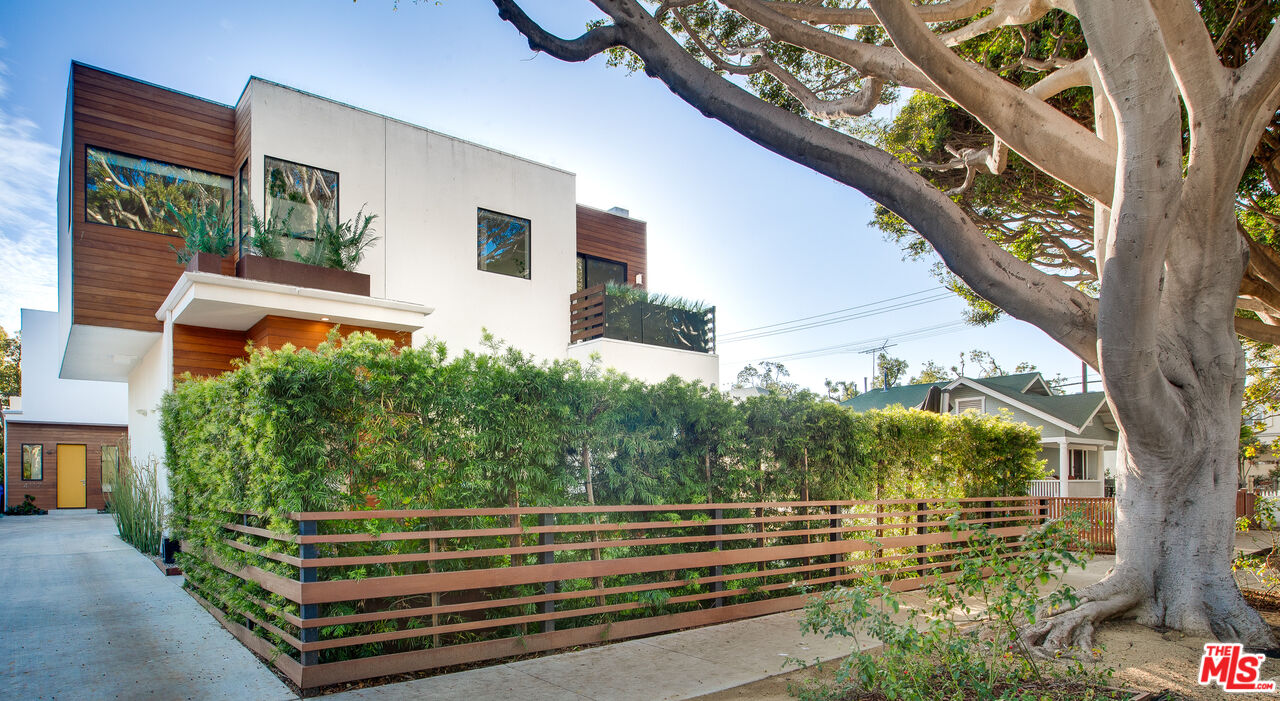 4115 Lincoln Ave