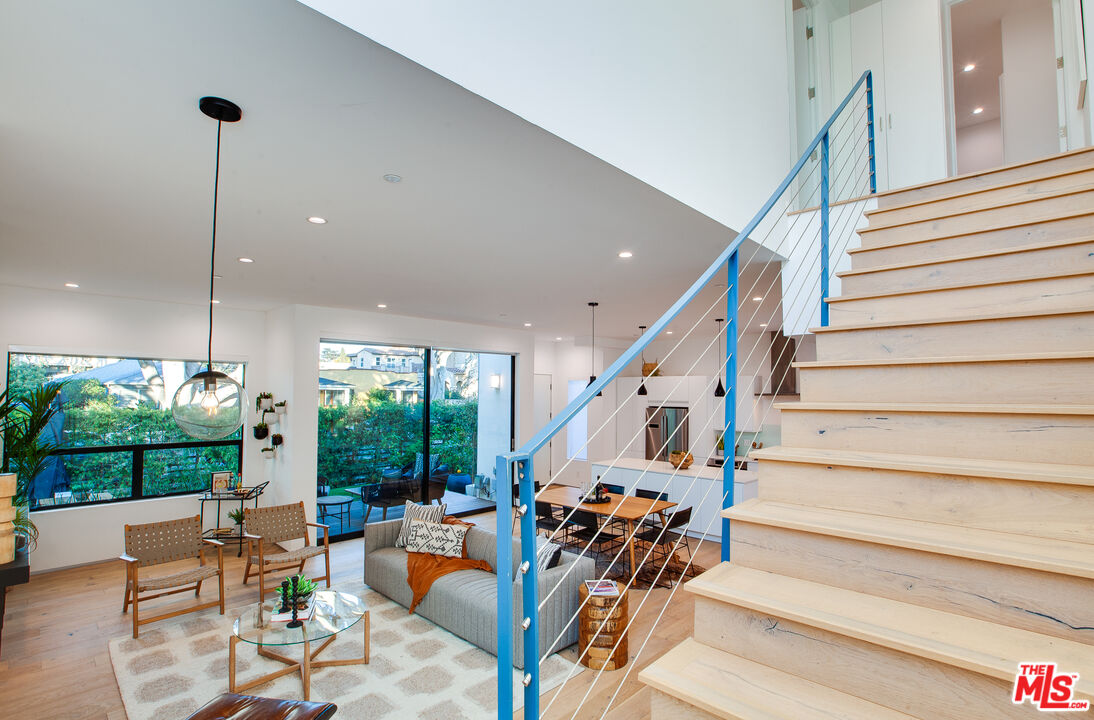 4115 Lincoln Ave