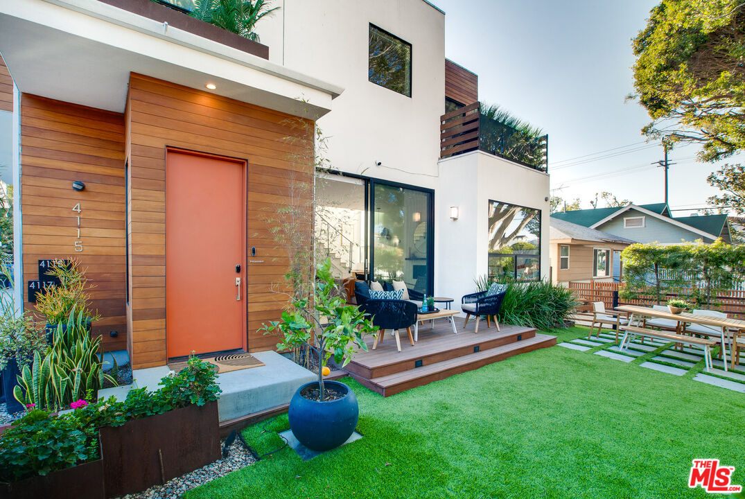 4115 Lincoln Ave