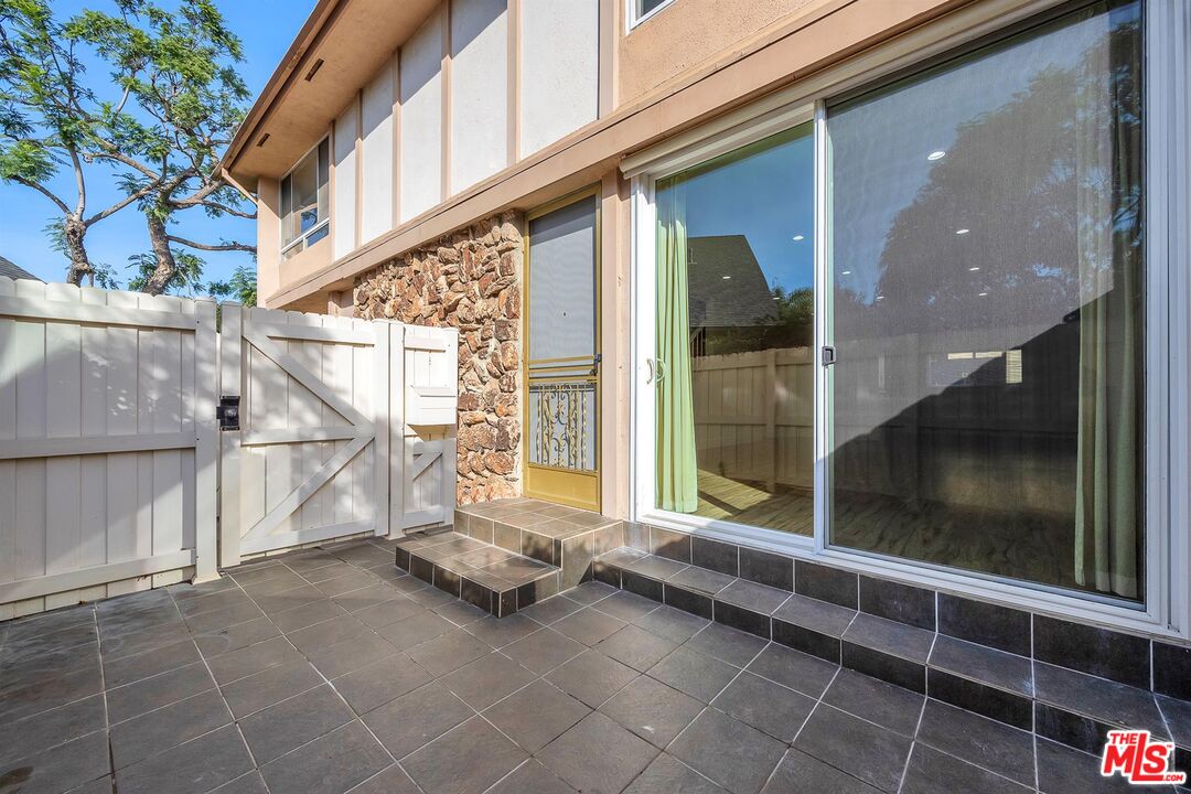 5215 S Sepulveda Blvd Unit: 18B