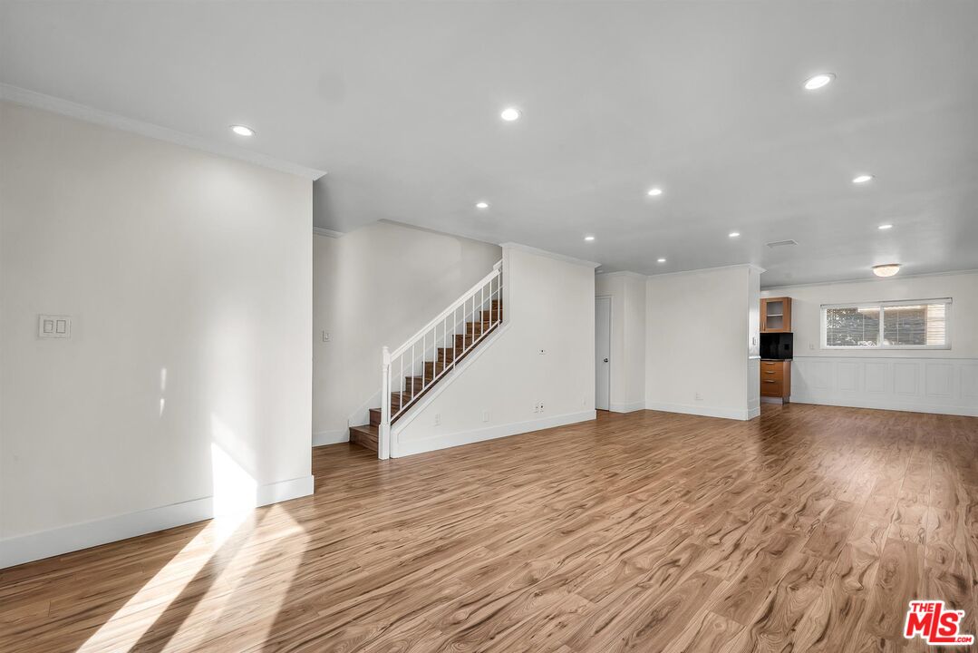 5215 S Sepulveda Blvd Unit: 18B