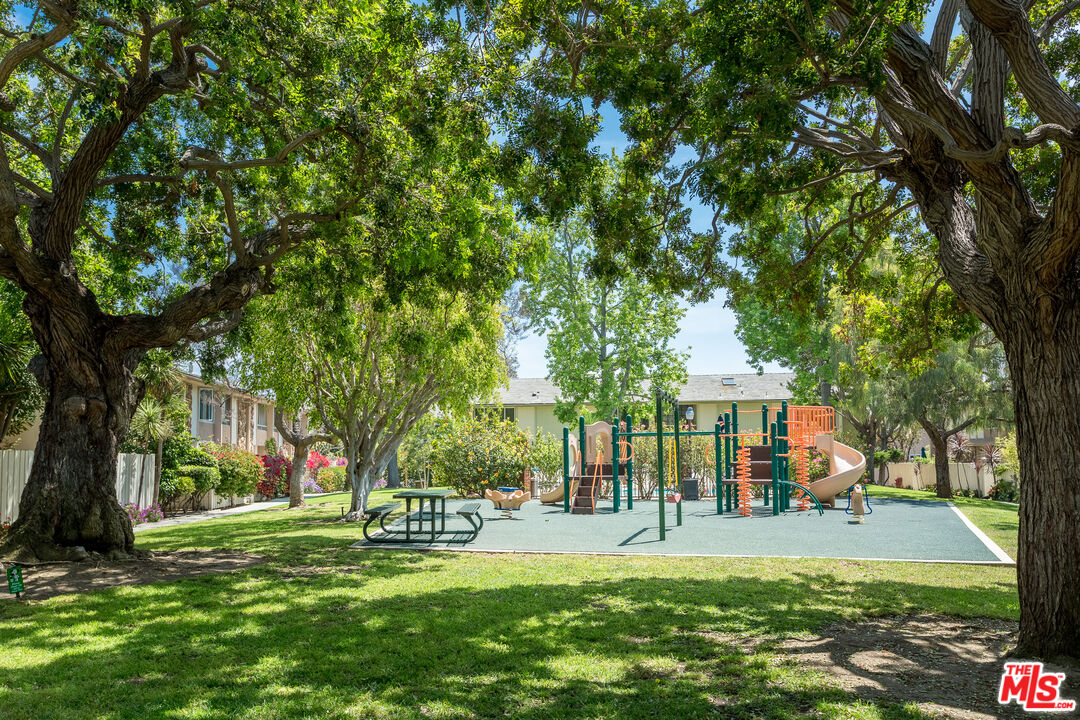 5215 S Sepulveda Blvd Unit: 18B