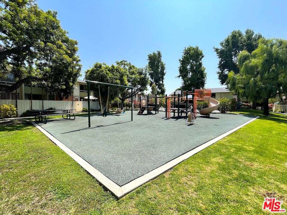 5215 S Sepulveda Blvd Unit: 18B