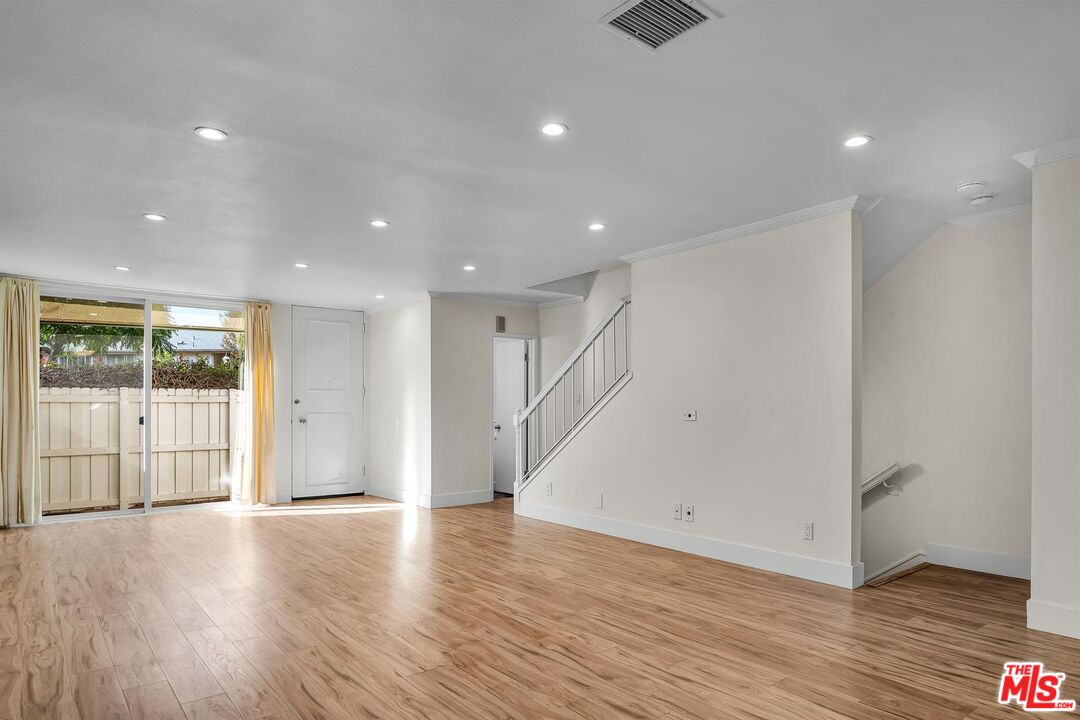 5215 S Sepulveda Blvd Unit: 18B