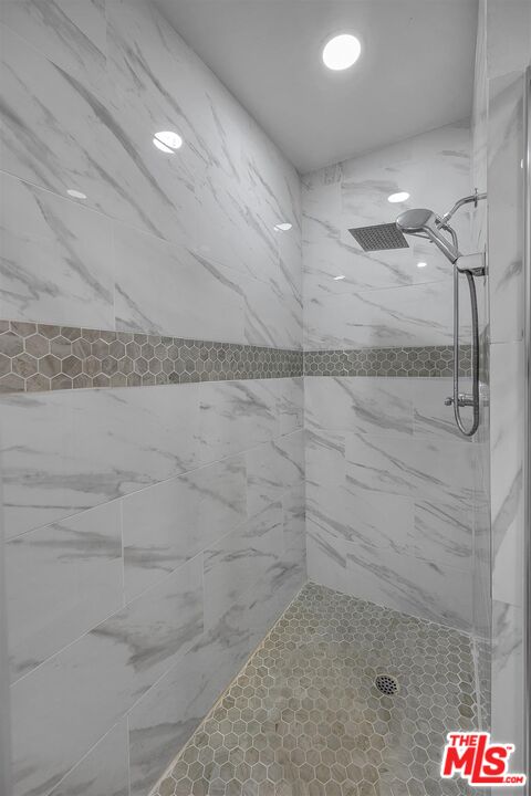 5215 S Sepulveda Blvd Unit: 18B