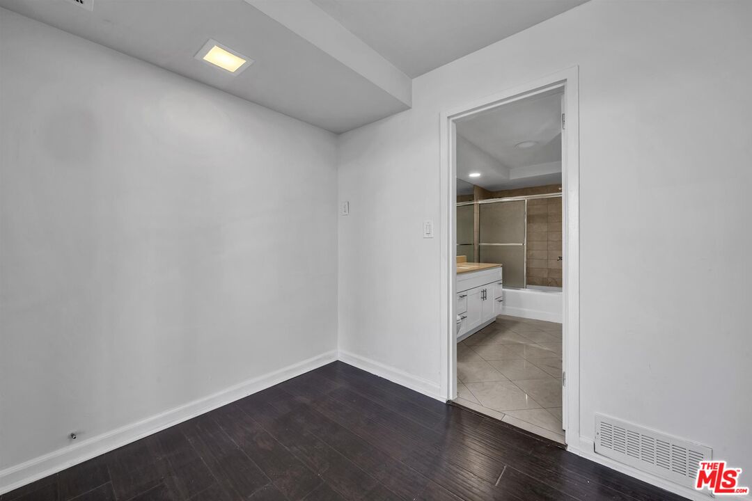 4316 Marina City Dr Unit: 125
