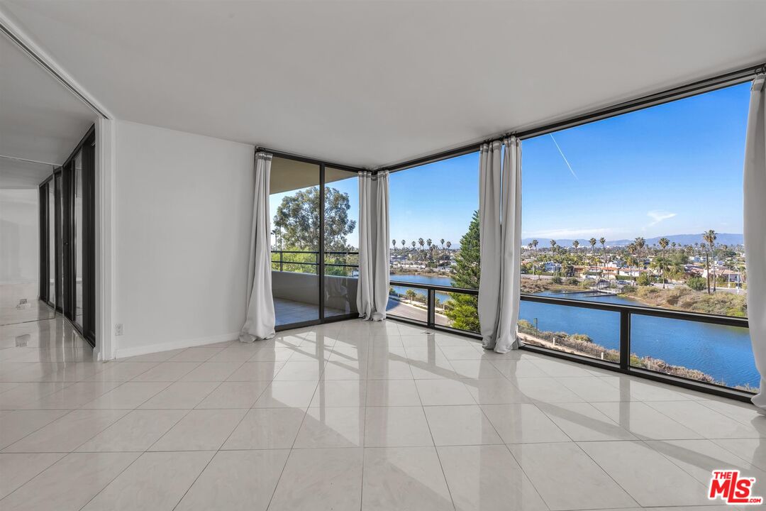 4316 Marina City Dr Unit: 125