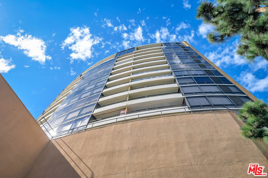4316 Marina City Dr Unit: 125