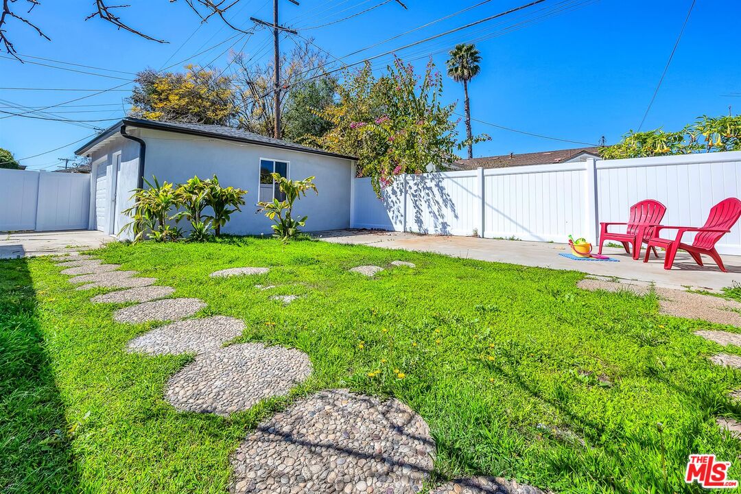 12617 Culver Blvd