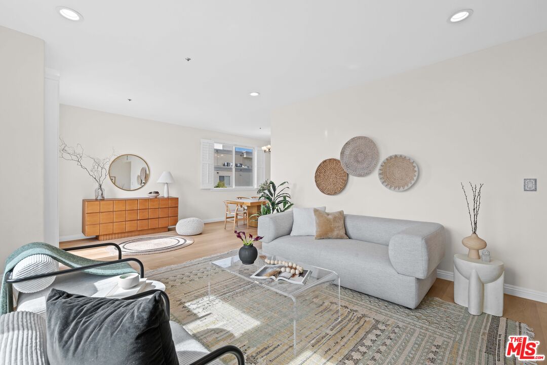 11920 Goshen Ave Unit: 402