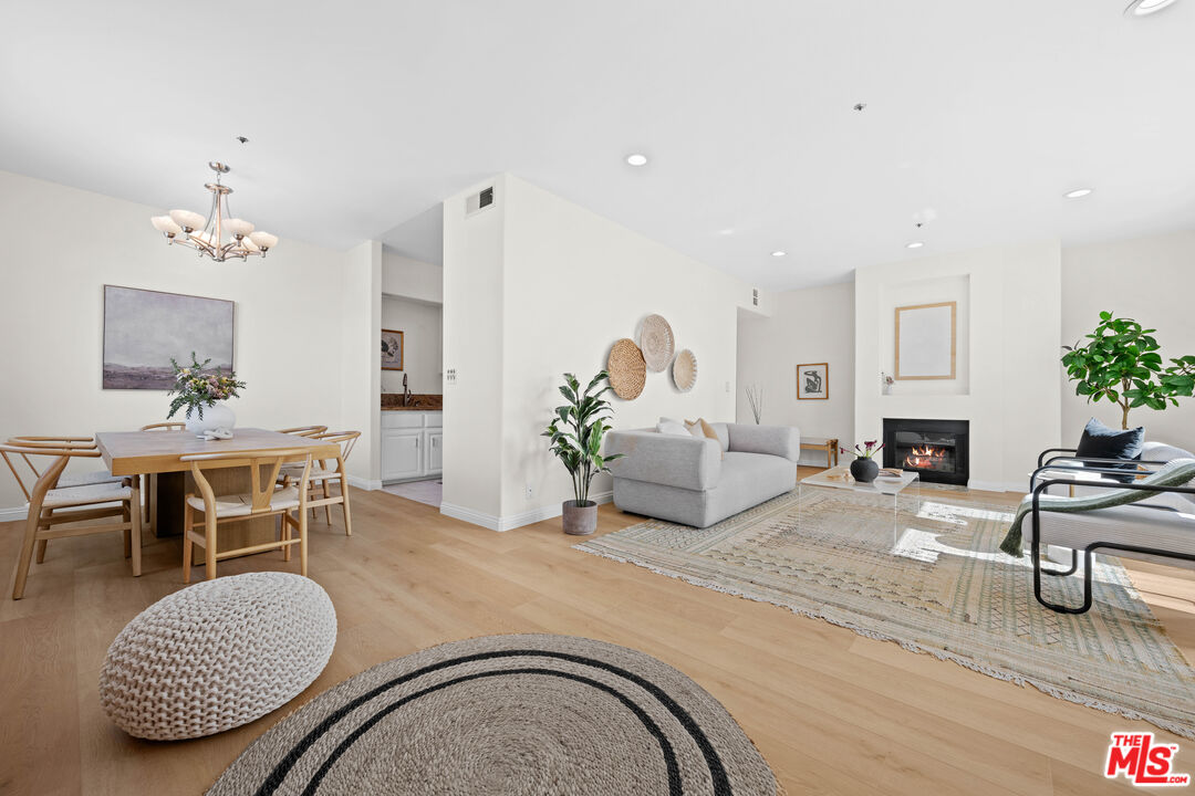 11920 Goshen Ave Unit: 402