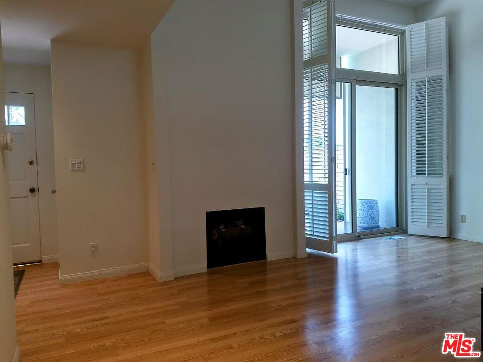 4735 La Villa Marina Unit: H